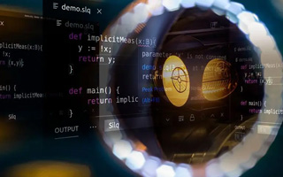 海宁 ,php声明和调用变量的符号是什么？